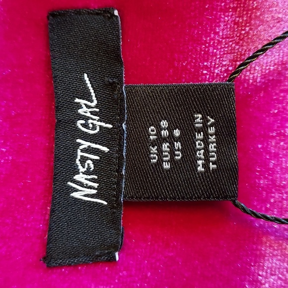 Nasty Gal NWT Hot Pink Premium Velvet Tailored Strapless Peplum Top Size 6 - Picture 6 of 9